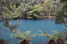 Blue Lake, Jenolan Caves, NSW. Photo: Wikimedia Commons