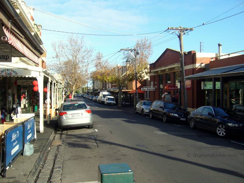 Part of the Maling Road shopping area of Canterbury, Victoria