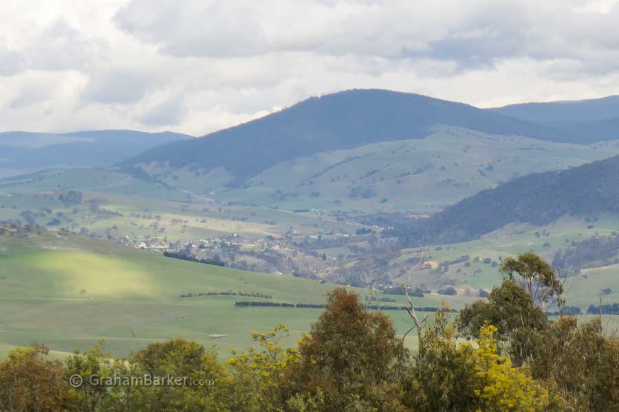 Omeo valley from McMillan’s Lookout, Victoria