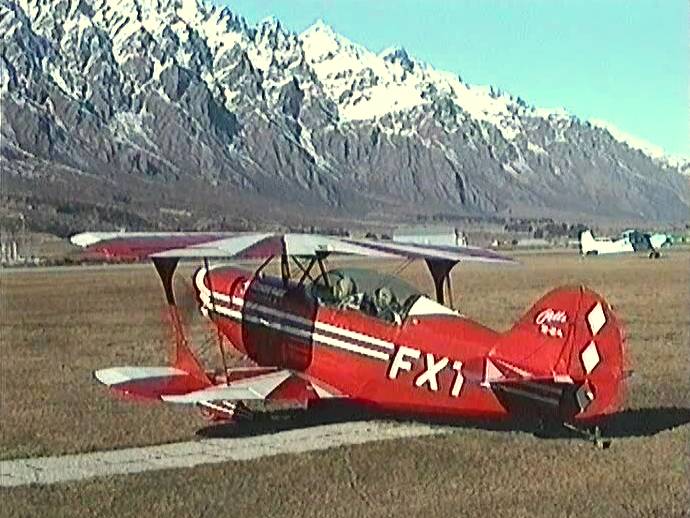 Pitts Special S-2A at Queenstown airport